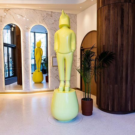 Art'Otel London Battersea Power Station, Powered By Radisson Hotels Exterior foto The sculpture in 2019