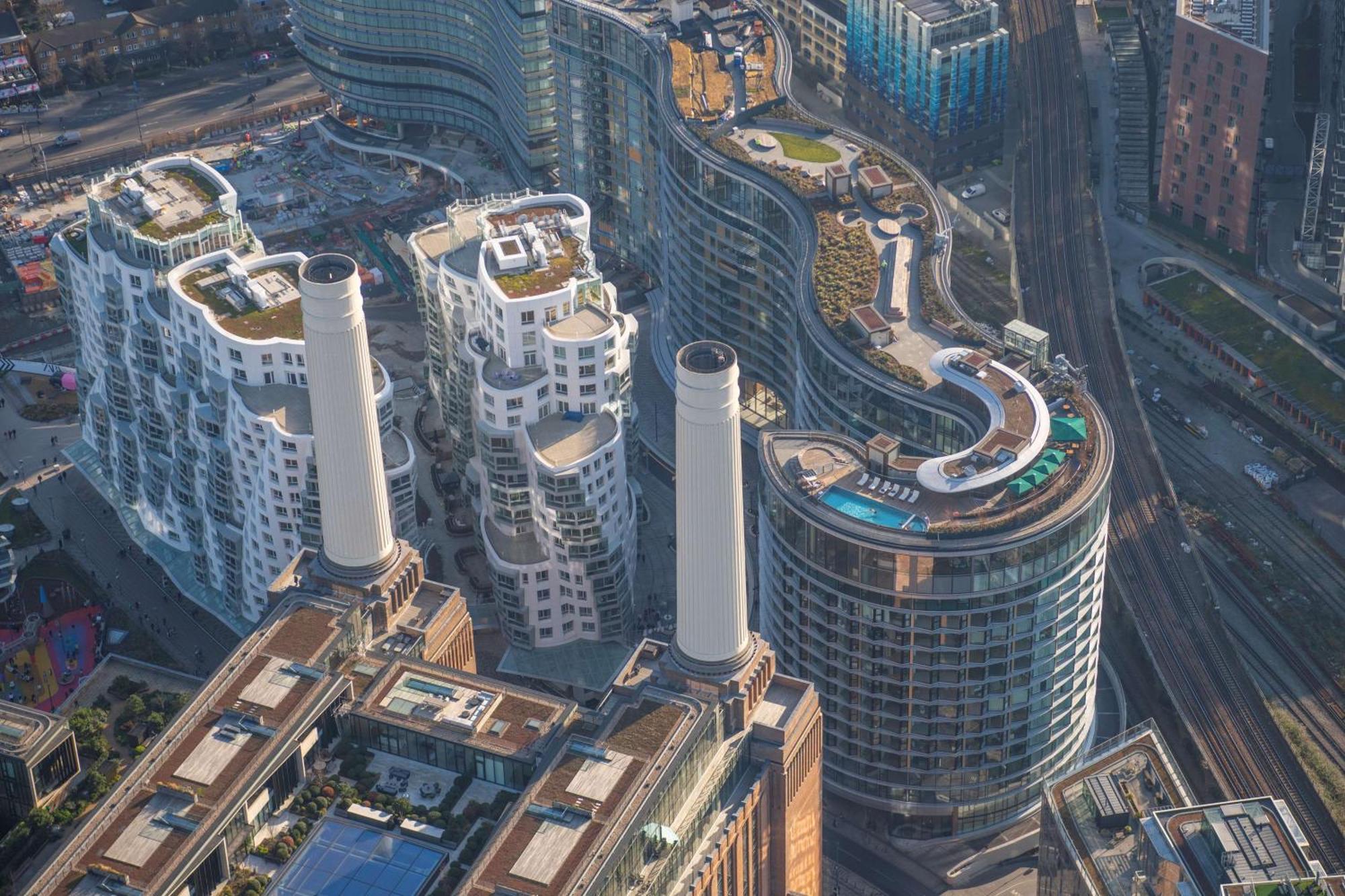 Art'Otel London Battersea Power Station, Powered By Radisson Hotels Exterior foto The complex from the air