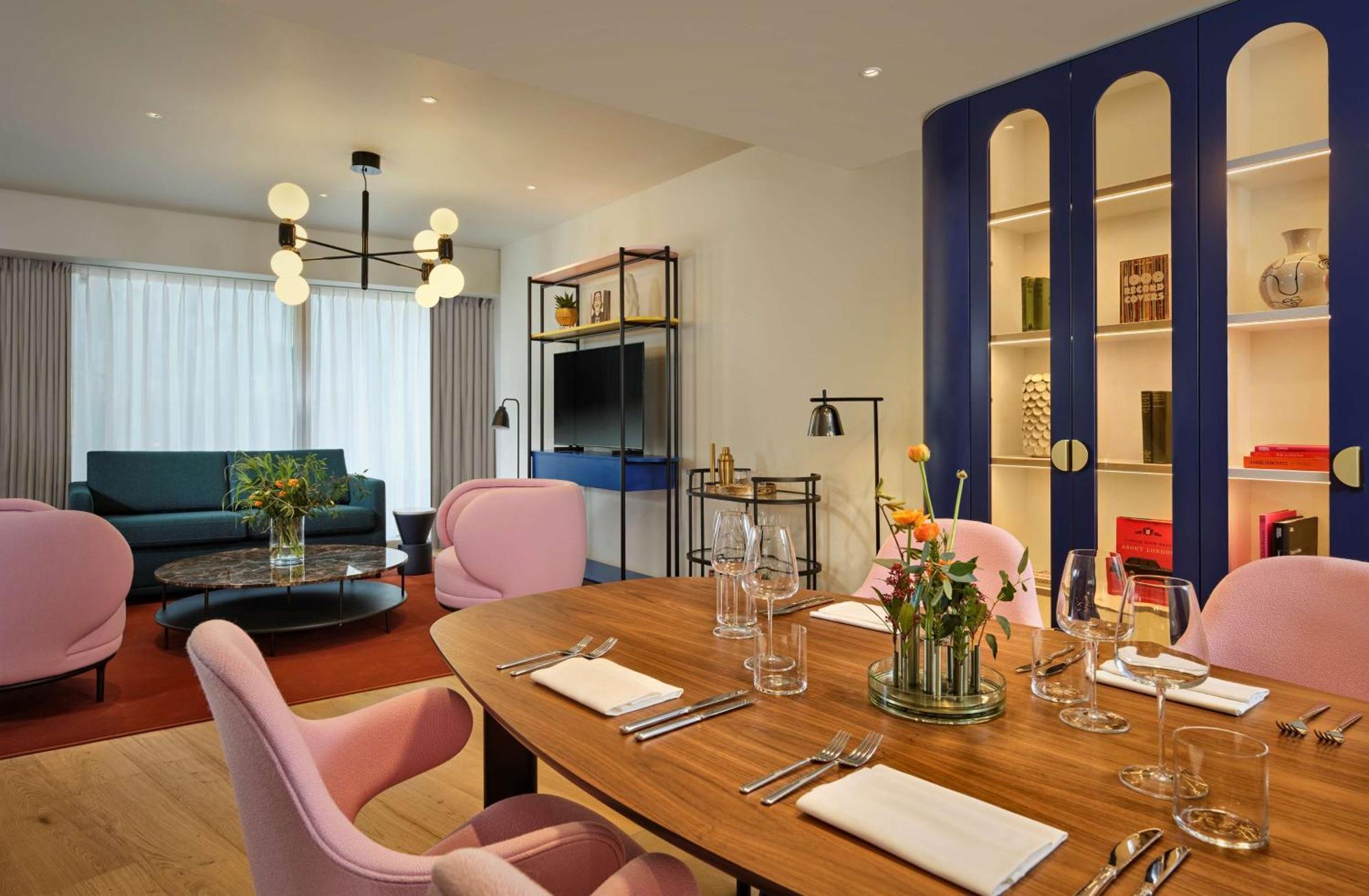 Art'Otel London Battersea Power Station, Powered By Radisson Hotels Exterior foto A suite at the hotel