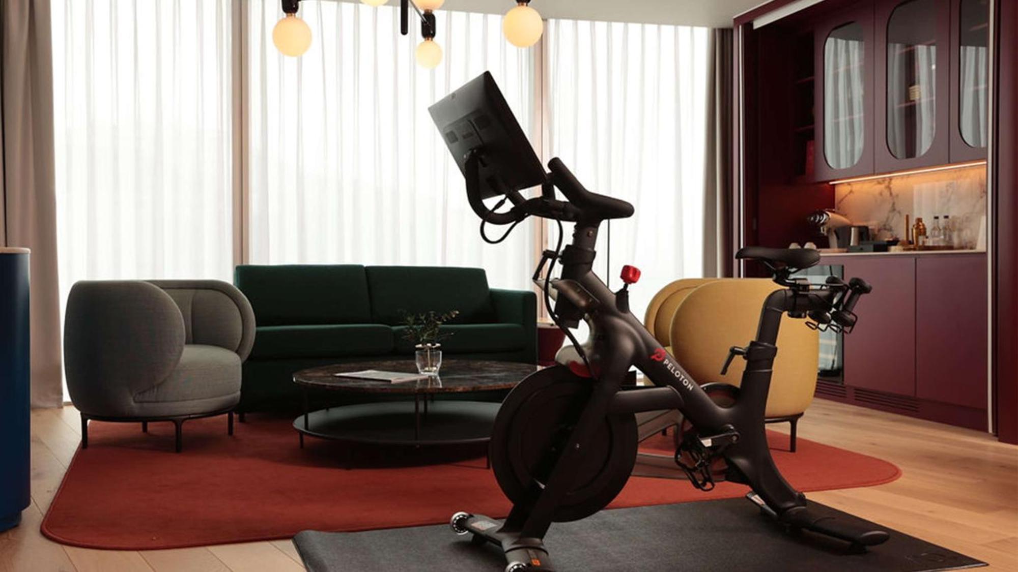 Art'Otel London Battersea Power Station, Powered By Radisson Hotels Exterior foto Peloton stationary bike