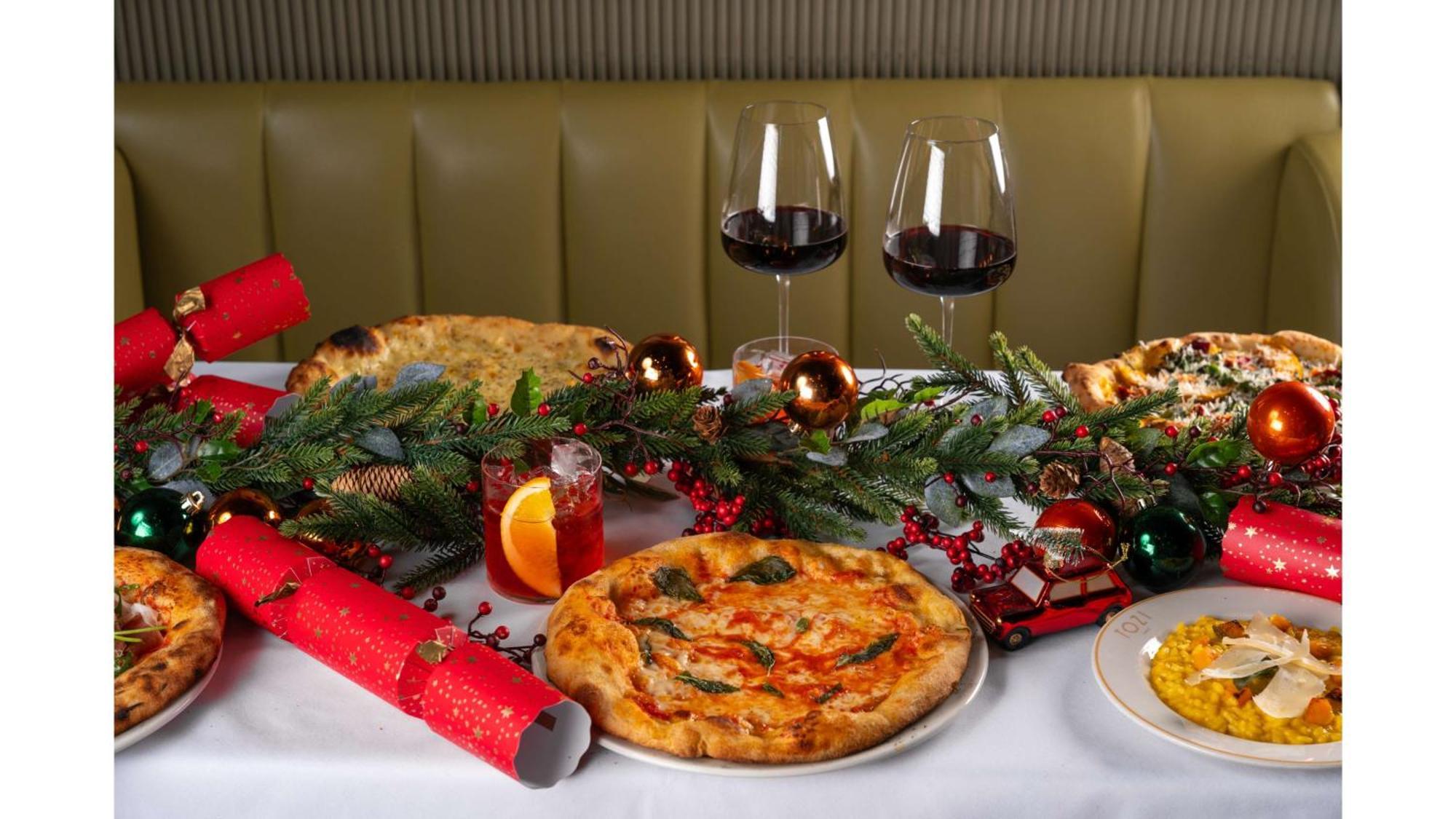 Art'Otel London Battersea Power Station, Powered By Radisson Hotels Exterior foto A Christmas dinner