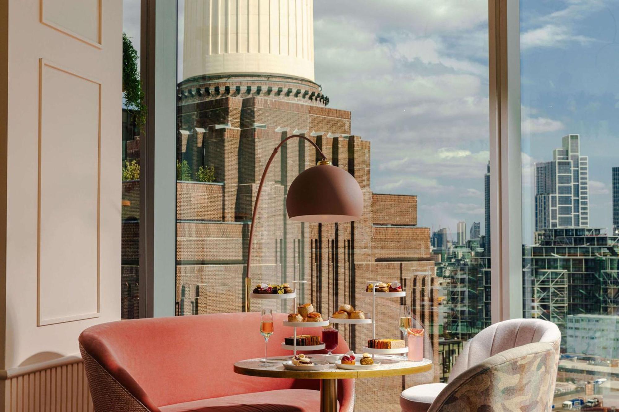 Art'Otel London Battersea Power Station, Powered By Radisson Hotels Exterior foto The View from the 12th floor